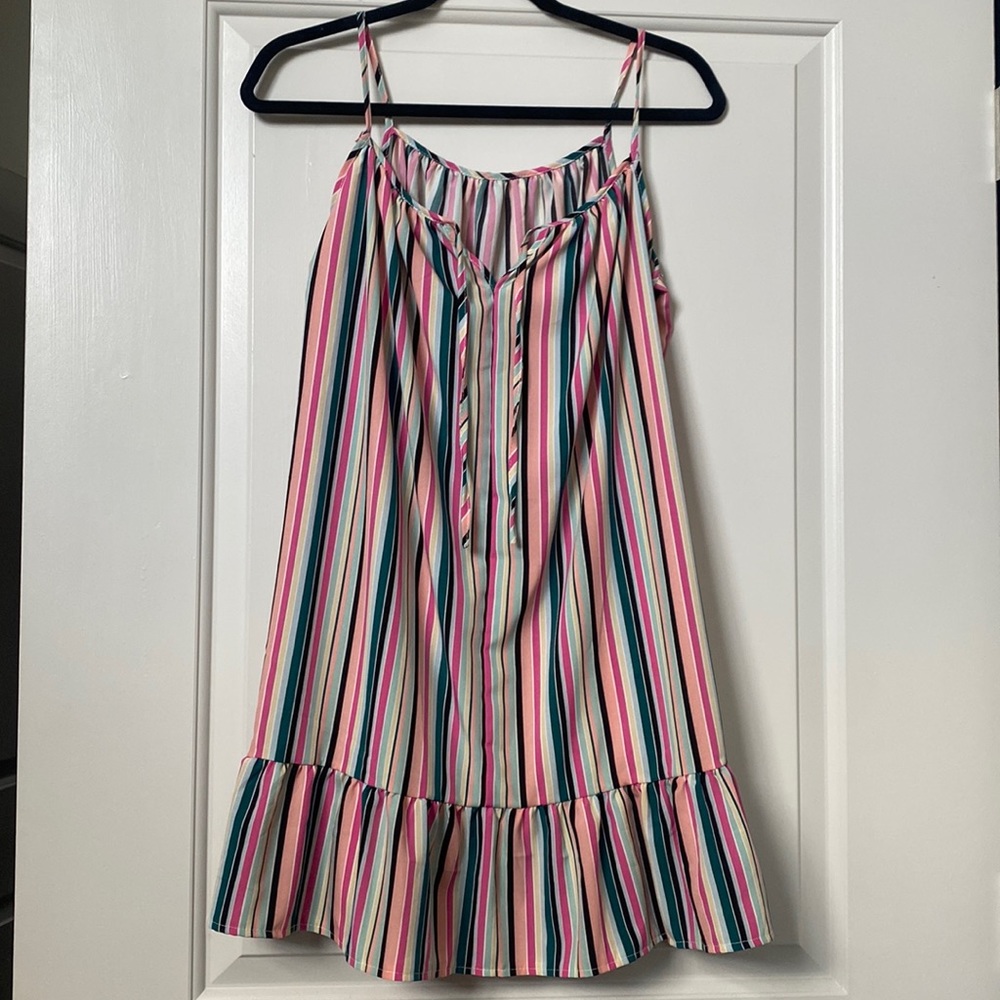 Boutique brand strapless Sun dress with ruffle S